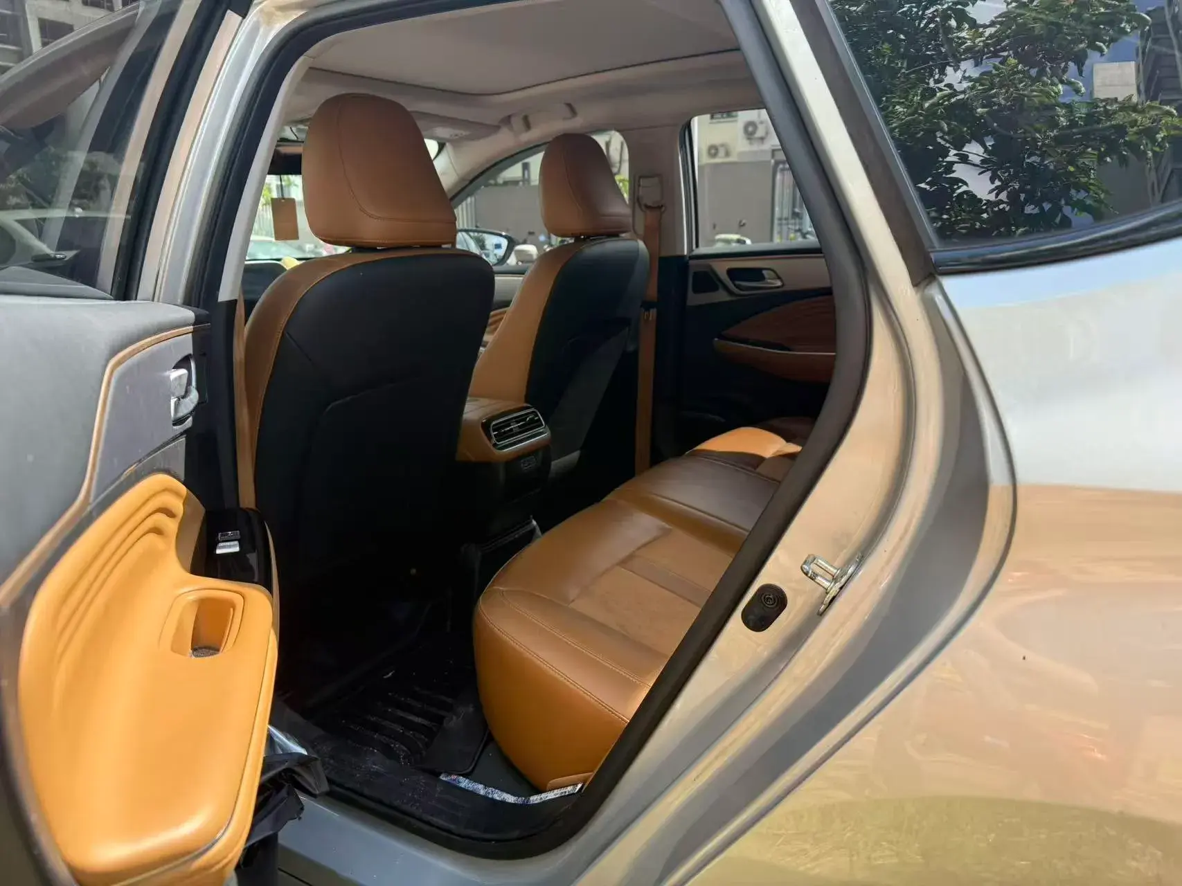 2020 AION S thumbnail 3