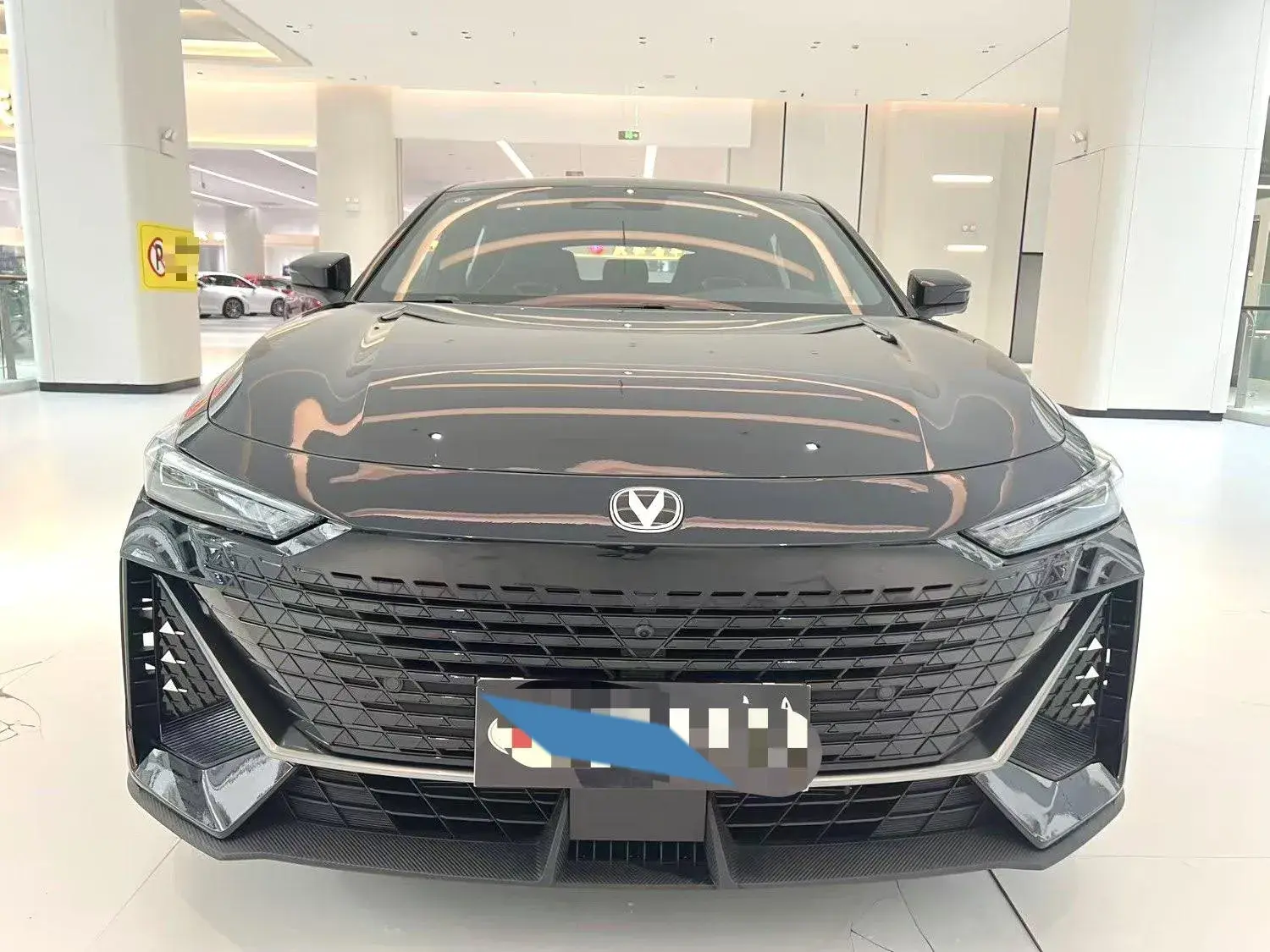 2025 CHANGAN UNI-V thumbnail 2