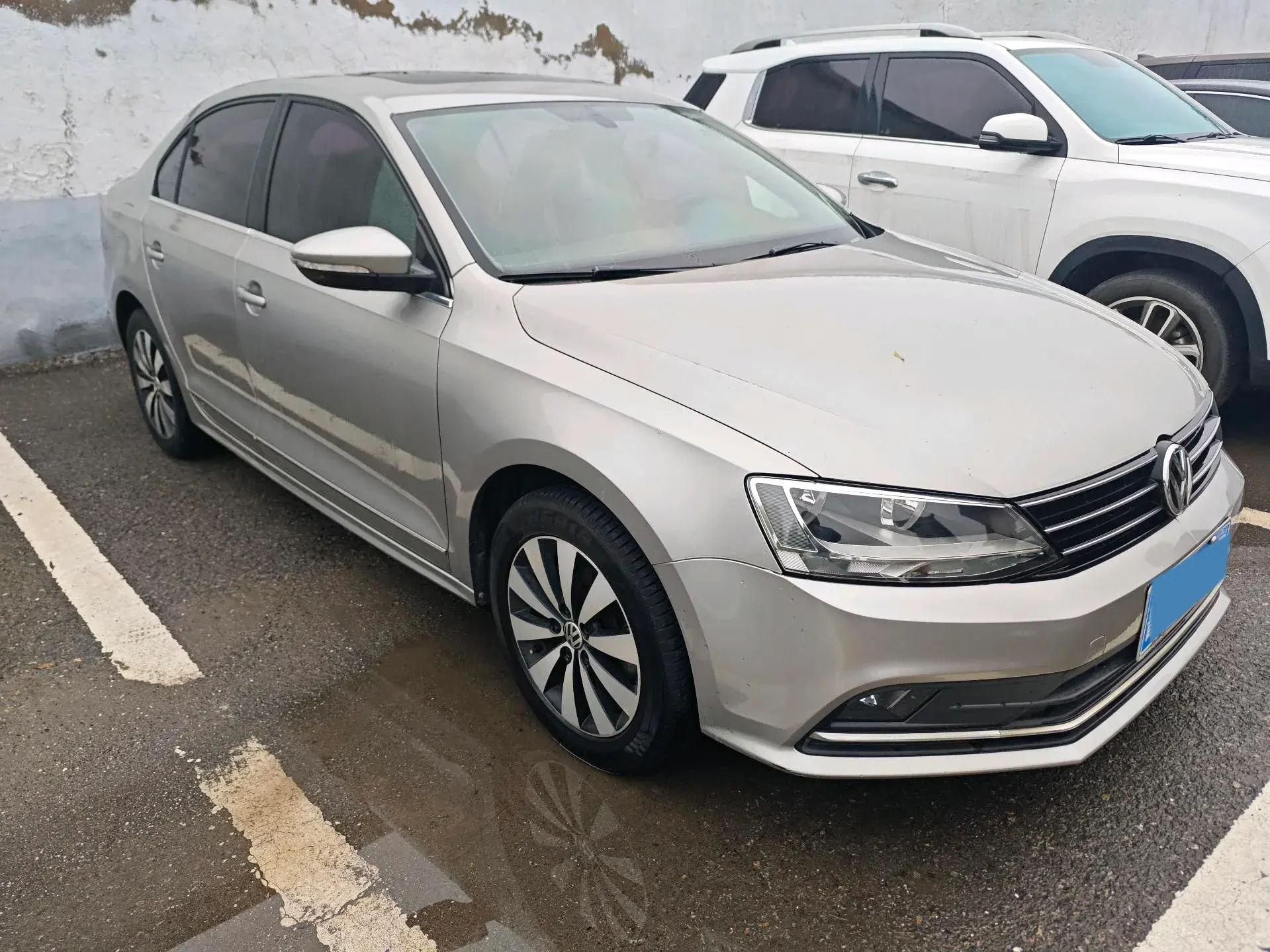 2017 VOLKSWAGEN SAGITAR thumbnail 3