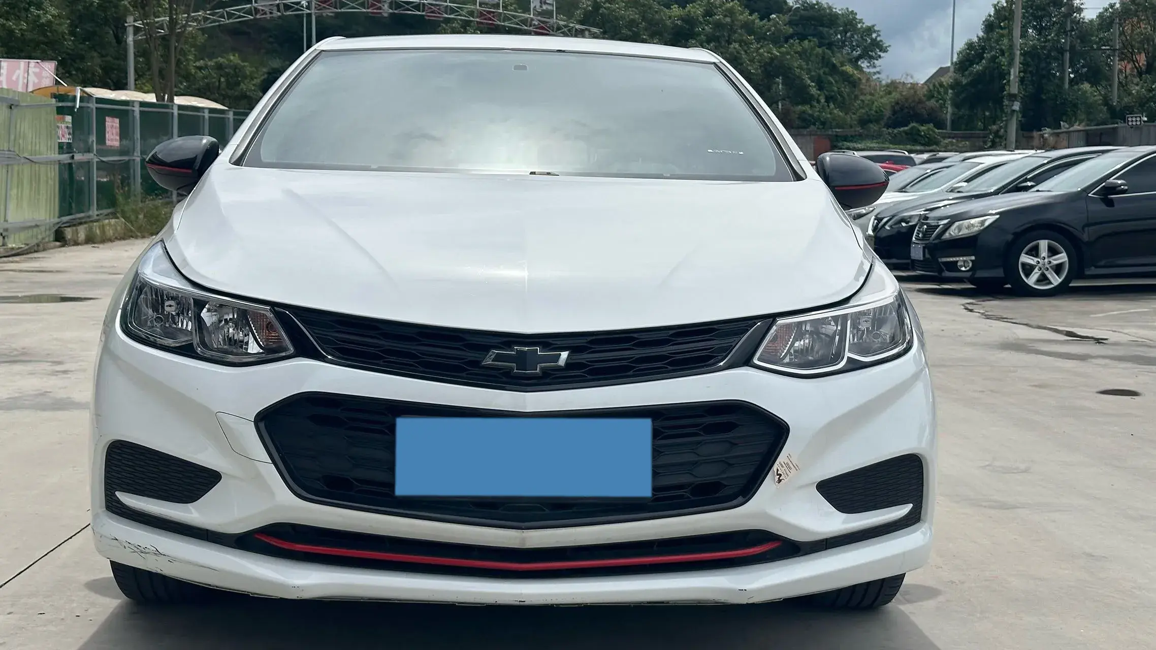 2018 CHEVROLET CRUZE thumbnail 2