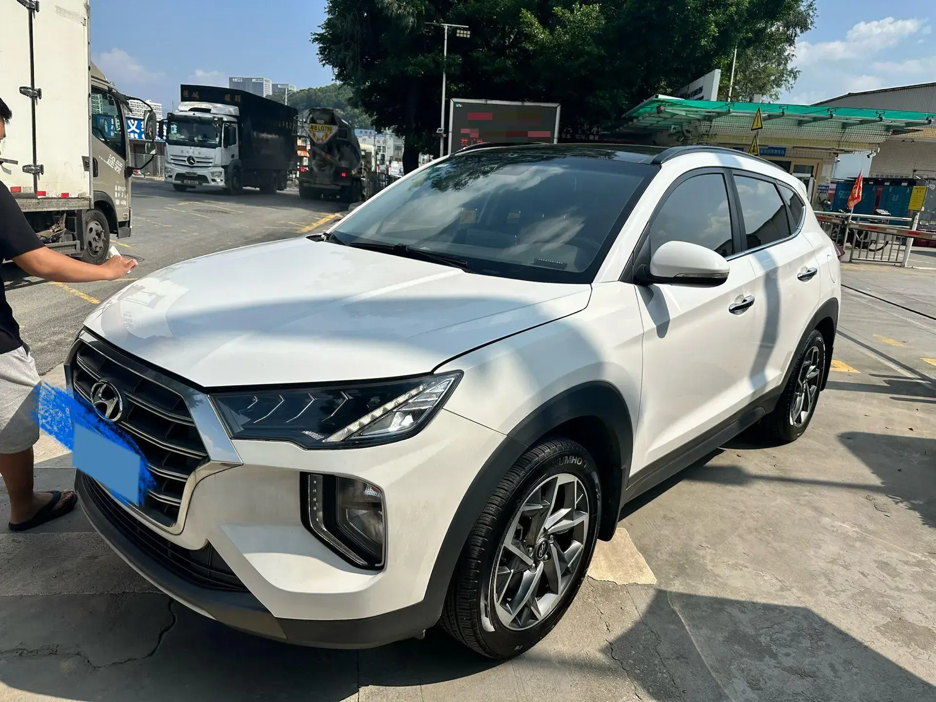 2019 HYUNDAI TUCSON view 1