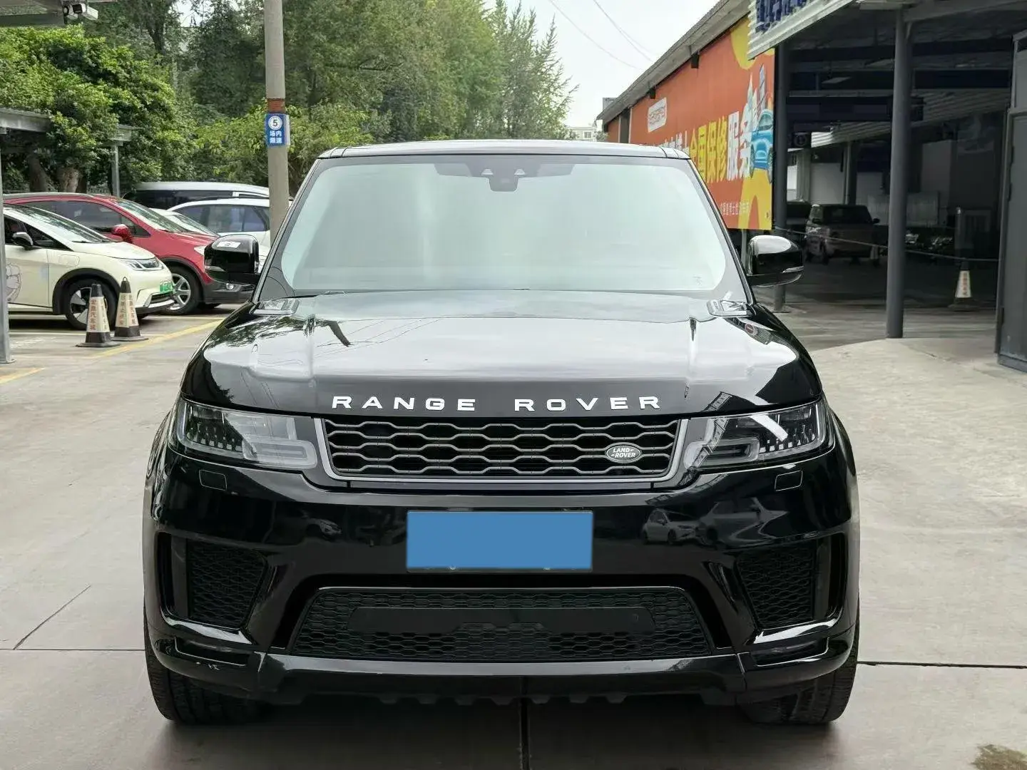2018 LAND ROVER thumbnail 2