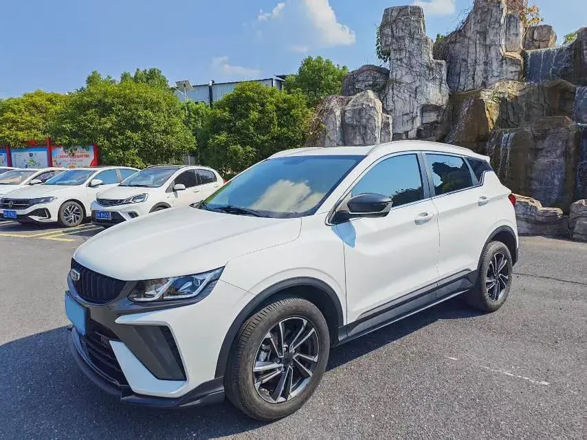 2023 GEELY COOLRAY view 1