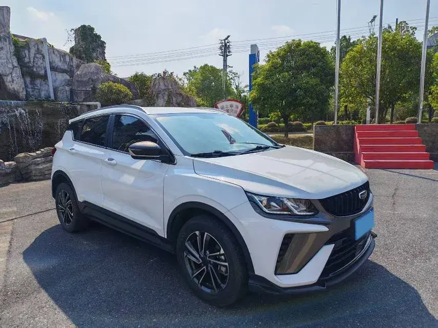 2023 GEELY COOLRAY thumbnail 3