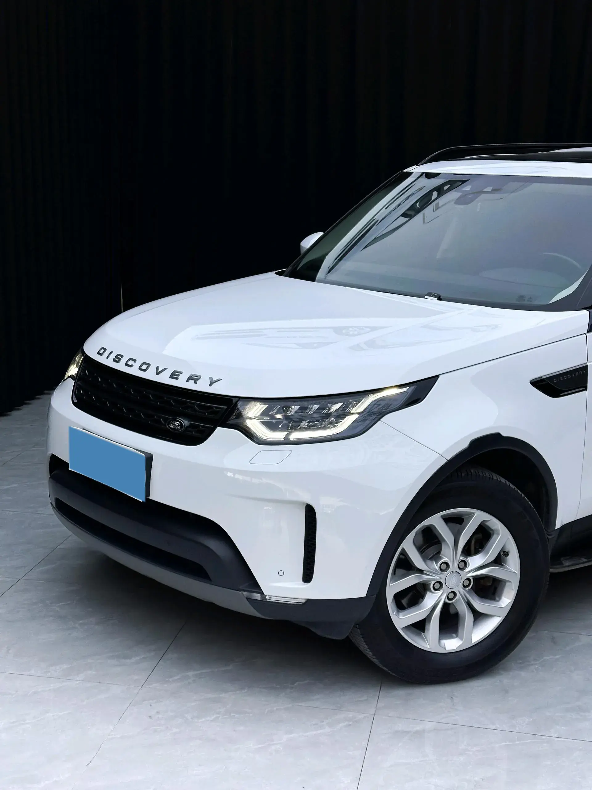 2017 LAND ROVER thumbnail 2