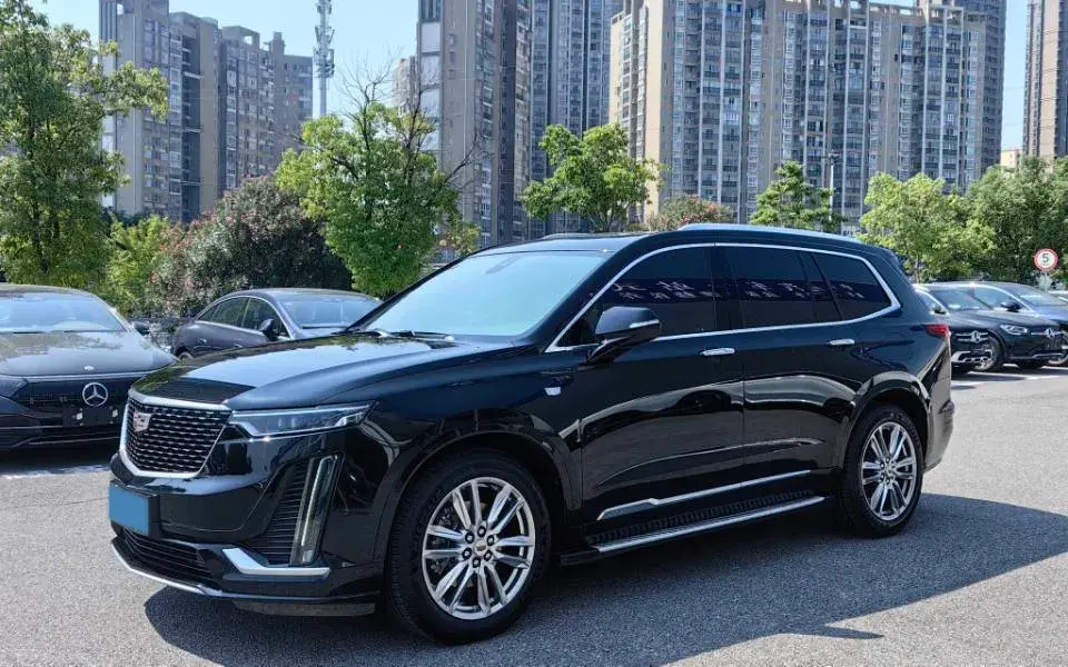 2021 CADILLAC XT6 view 1