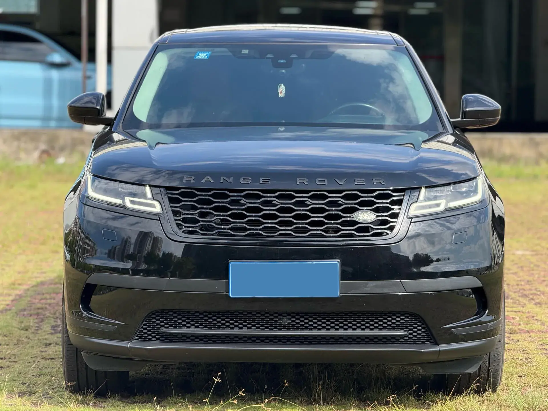 2018 LAND ROVER thumbnail 2