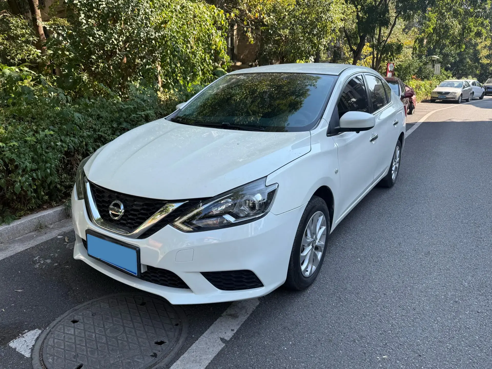 2022 NISSAN SYLPHY view 1
