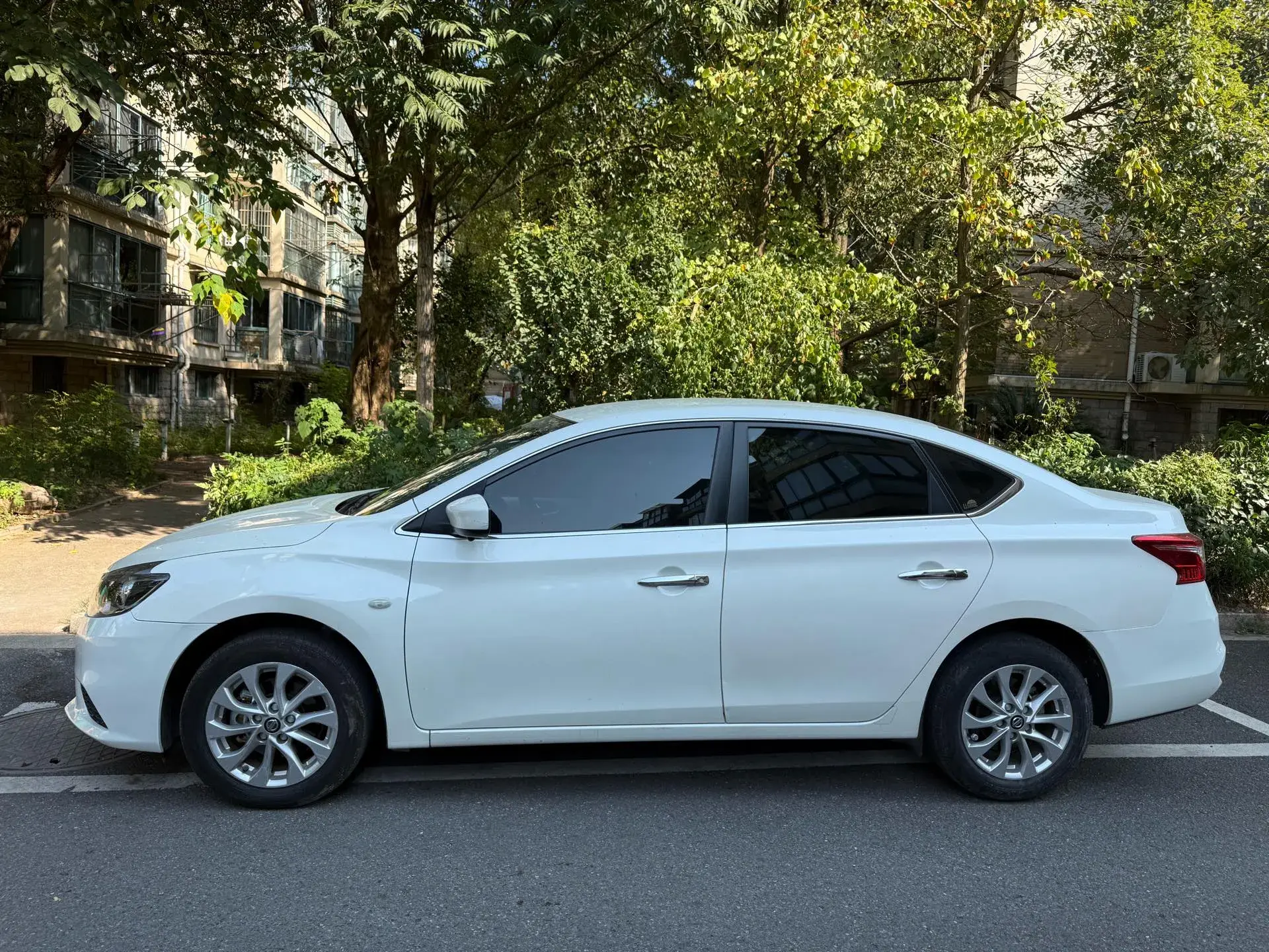 2022 NISSAN SYLPHY thumbnail 2