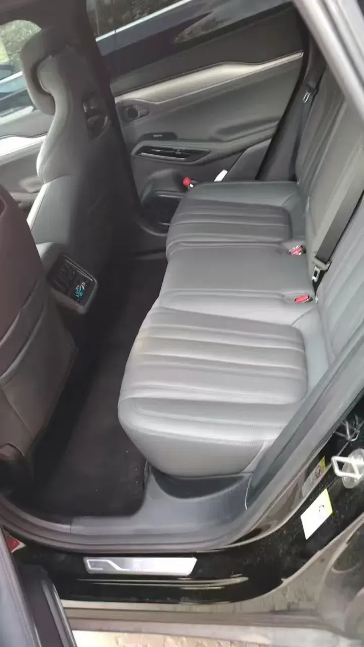 2025 BYD SONGL thumbnail 3