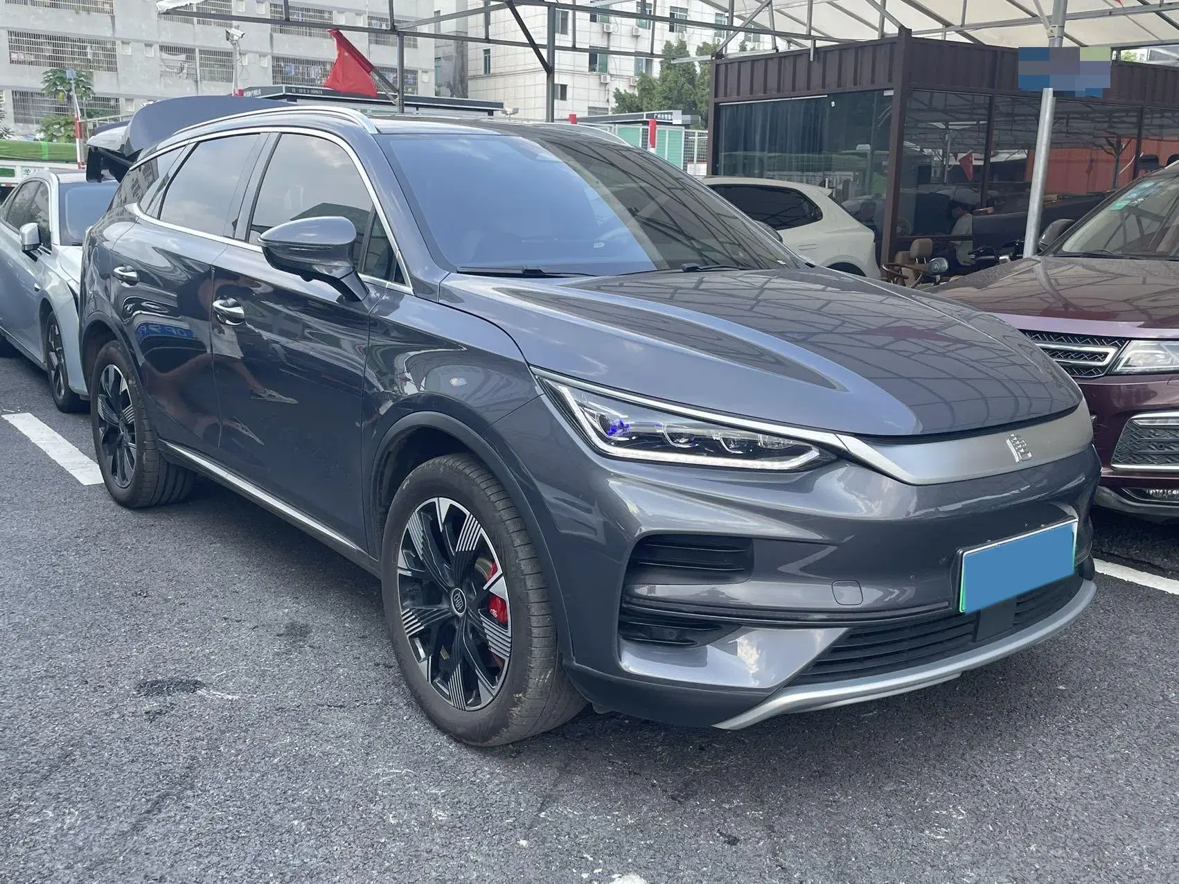 2024 BYD TANG thumbnail 2