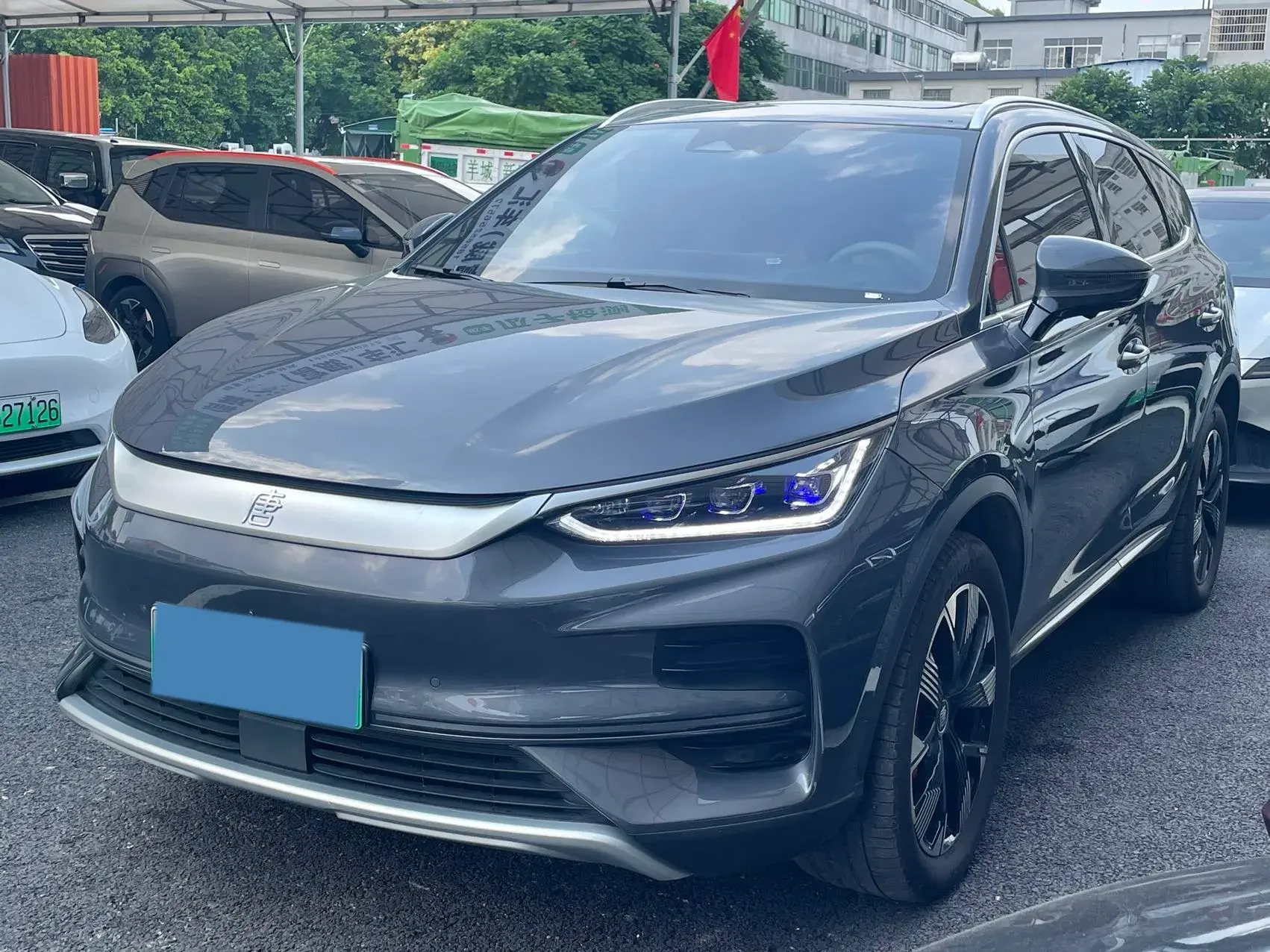 2024 BYD TANG view 1
