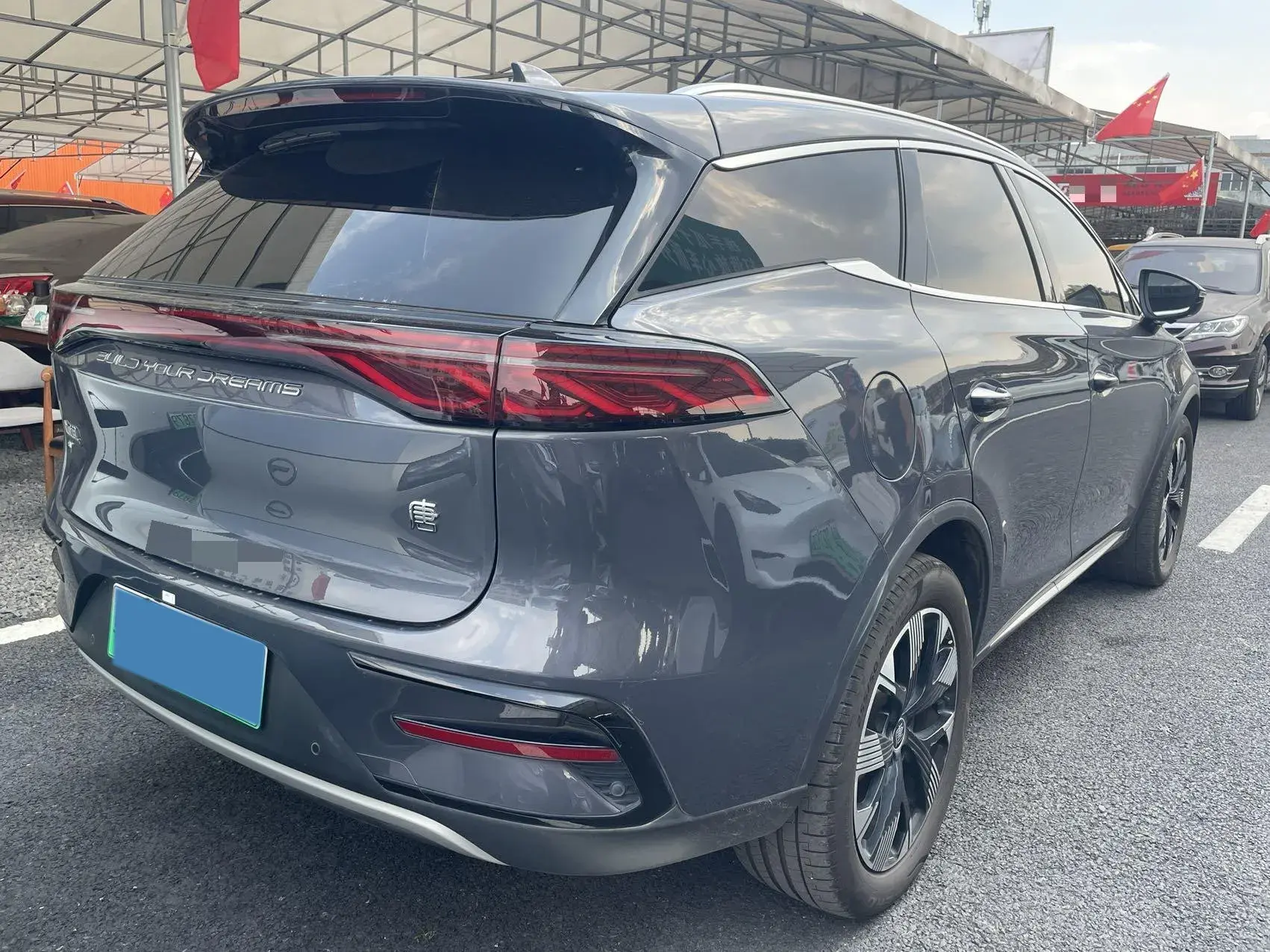 2024 BYD TANG thumbnail 4