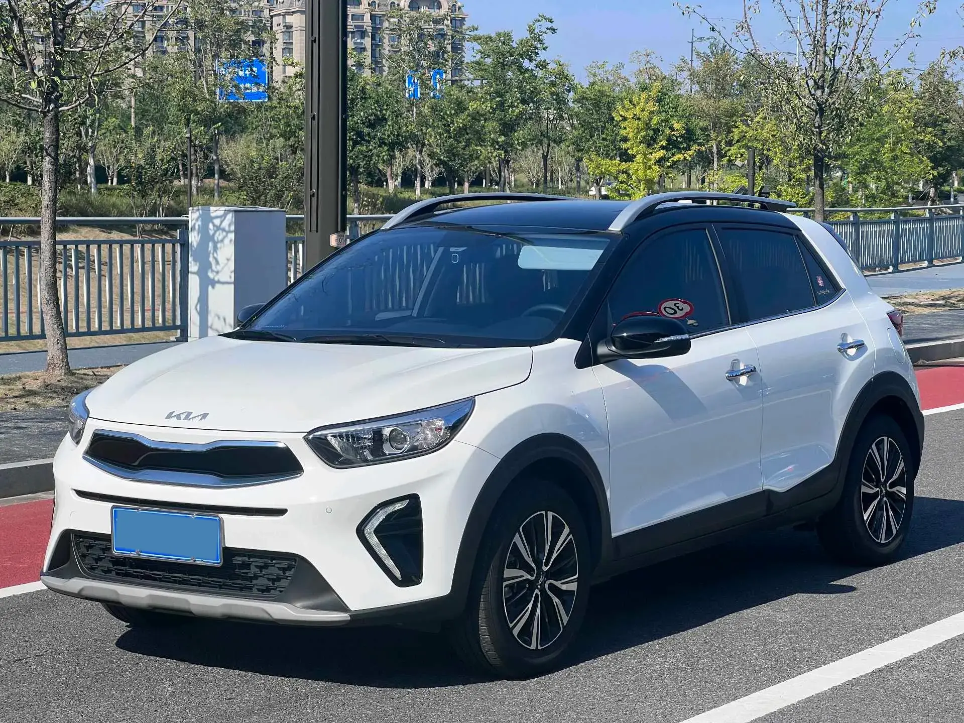 2021 KIA KX1 view 1