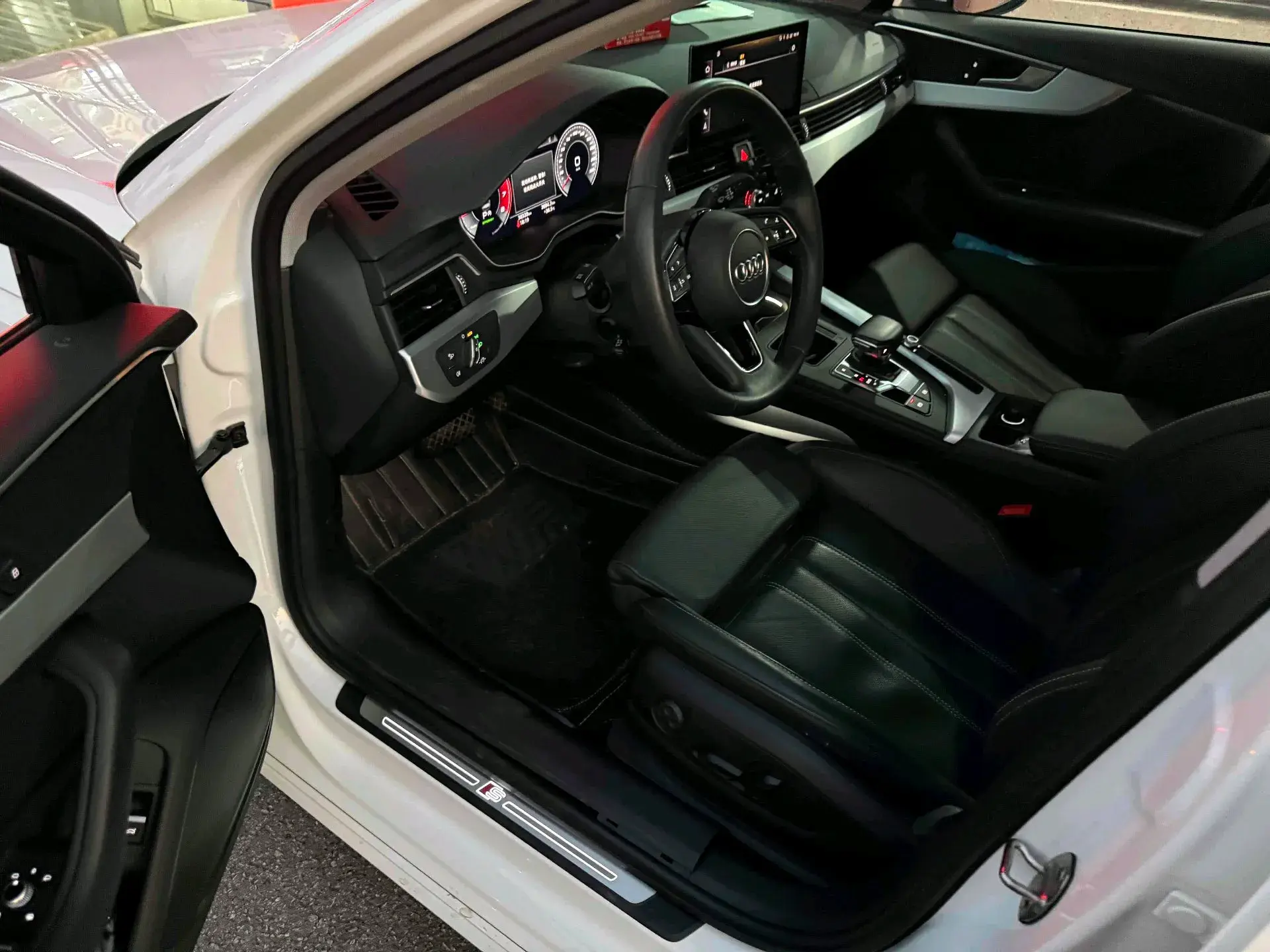 2020 AUDI A4L thumbnail 2