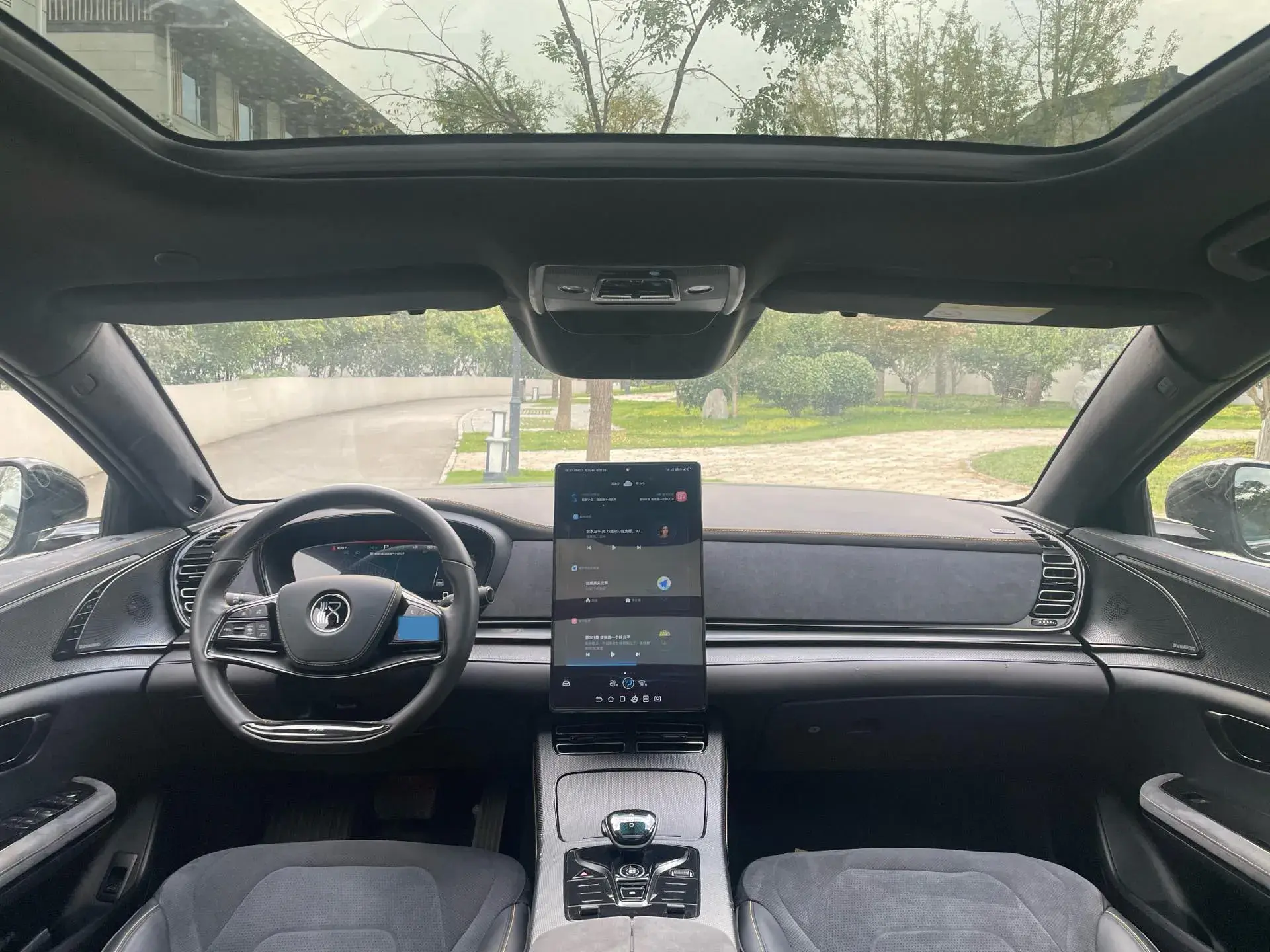 2023 BYD HAN thumbnail 4