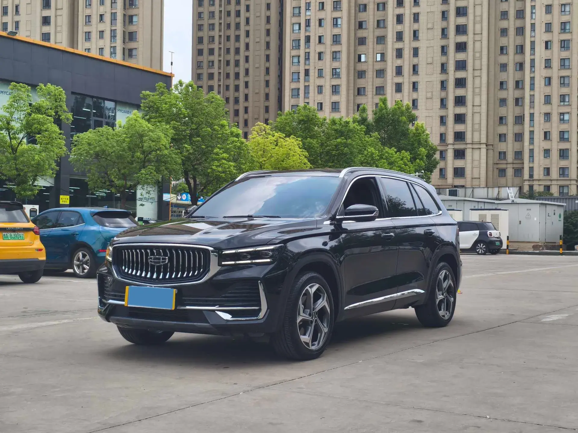 2024 GEELY MONJARO view 1