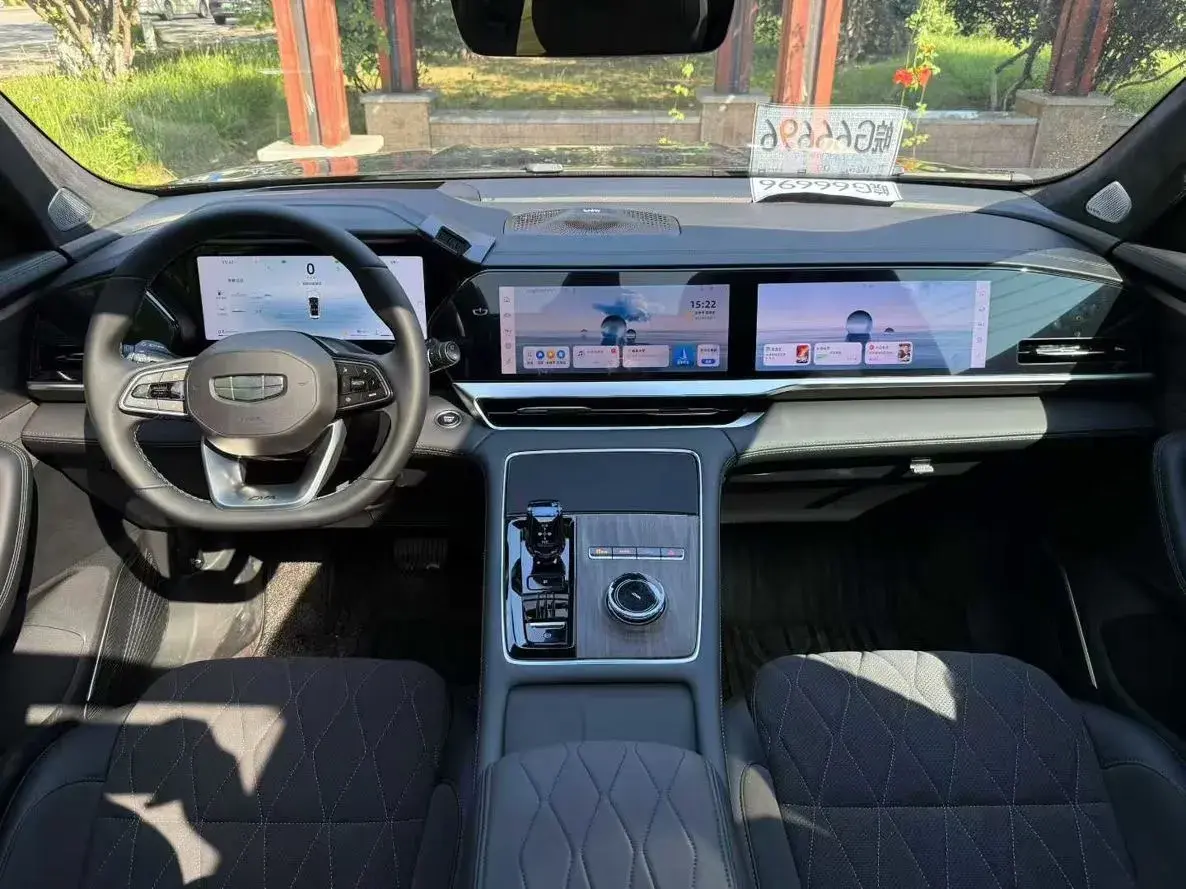 2025 GEELY MONJARO thumbnail 4