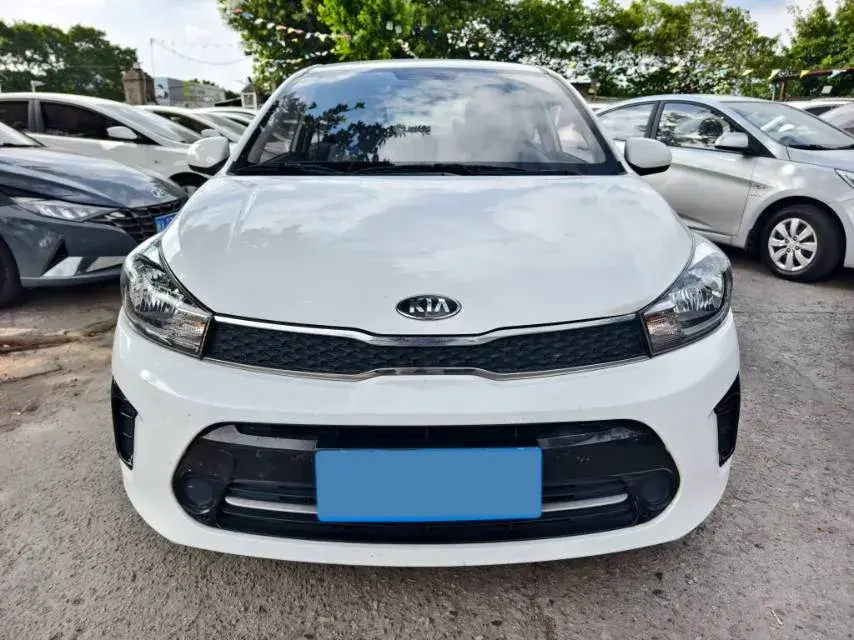 2017 KIA PEGAS thumbnail 2