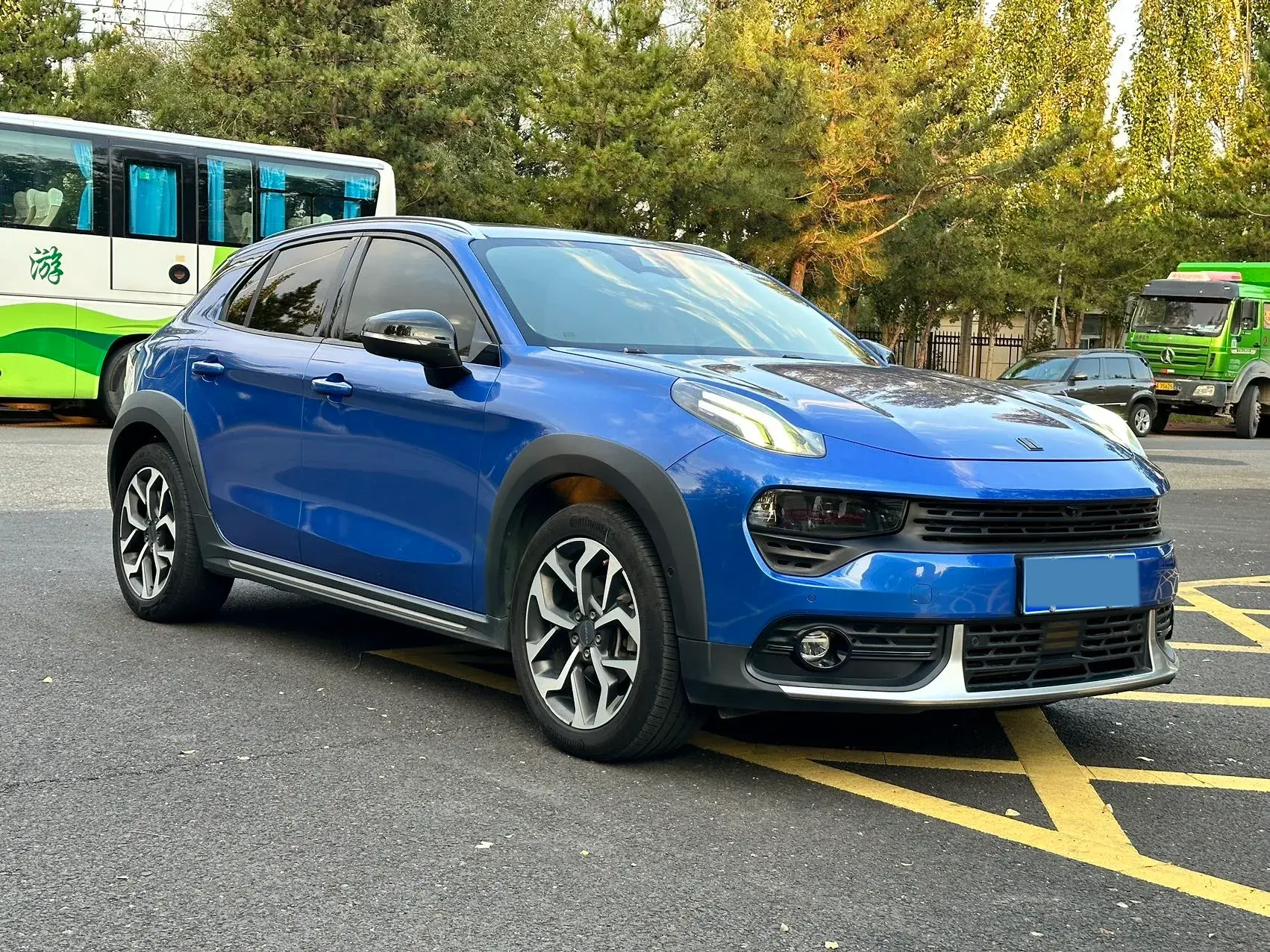 2018 LYNK&CO 02 thumbnail 3