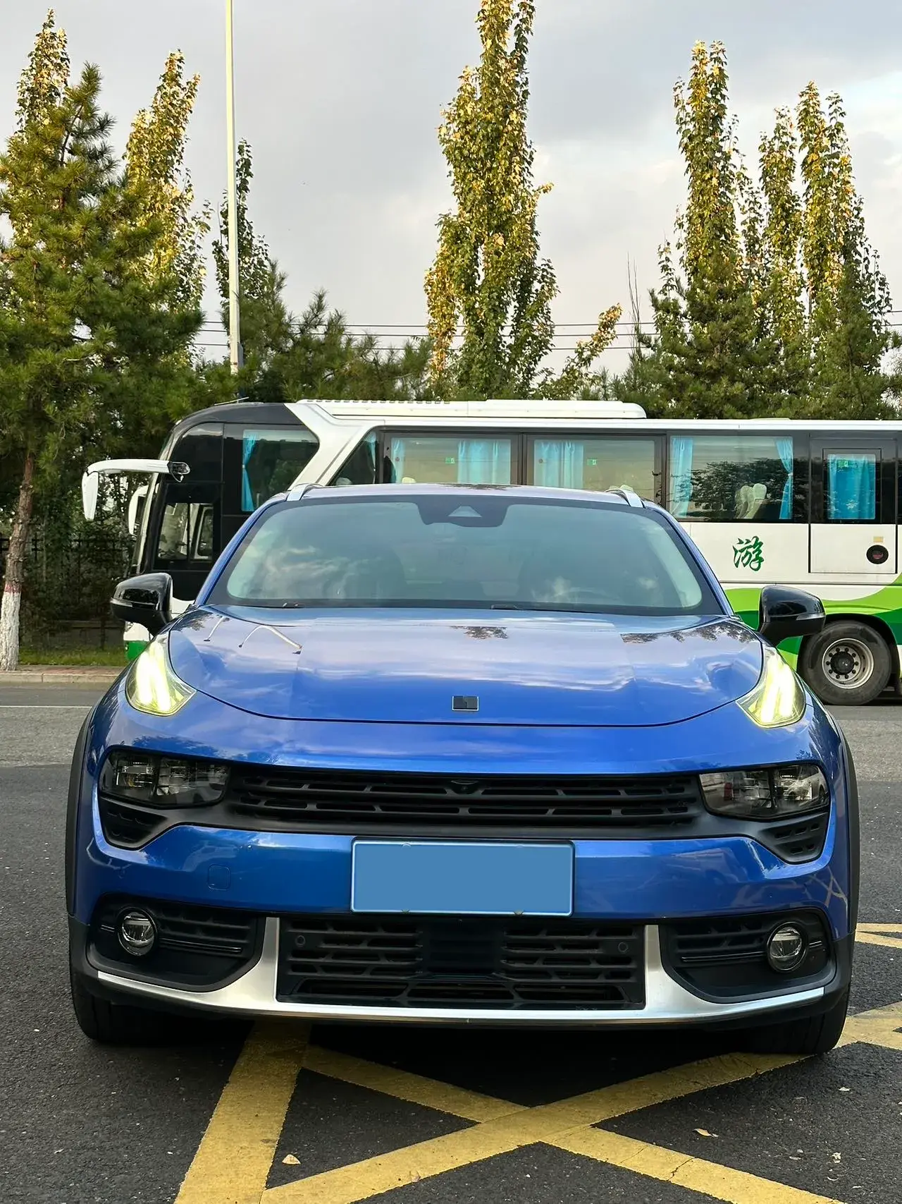 2018 LYNK&CO 02 thumbnail 2