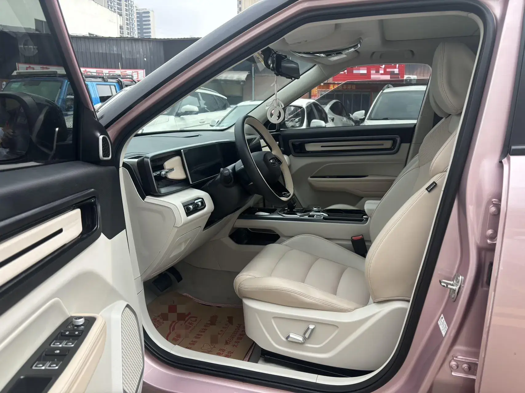 2023 GEELY ICON thumbnail 2