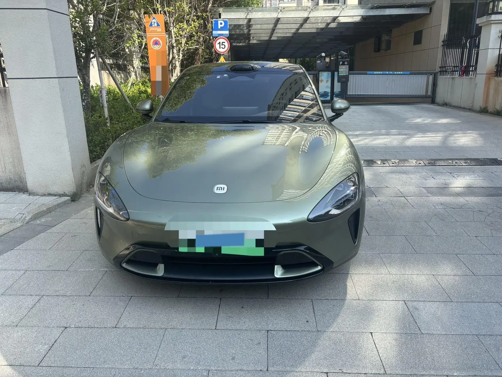 2024 MI SU7 thumbnail 2