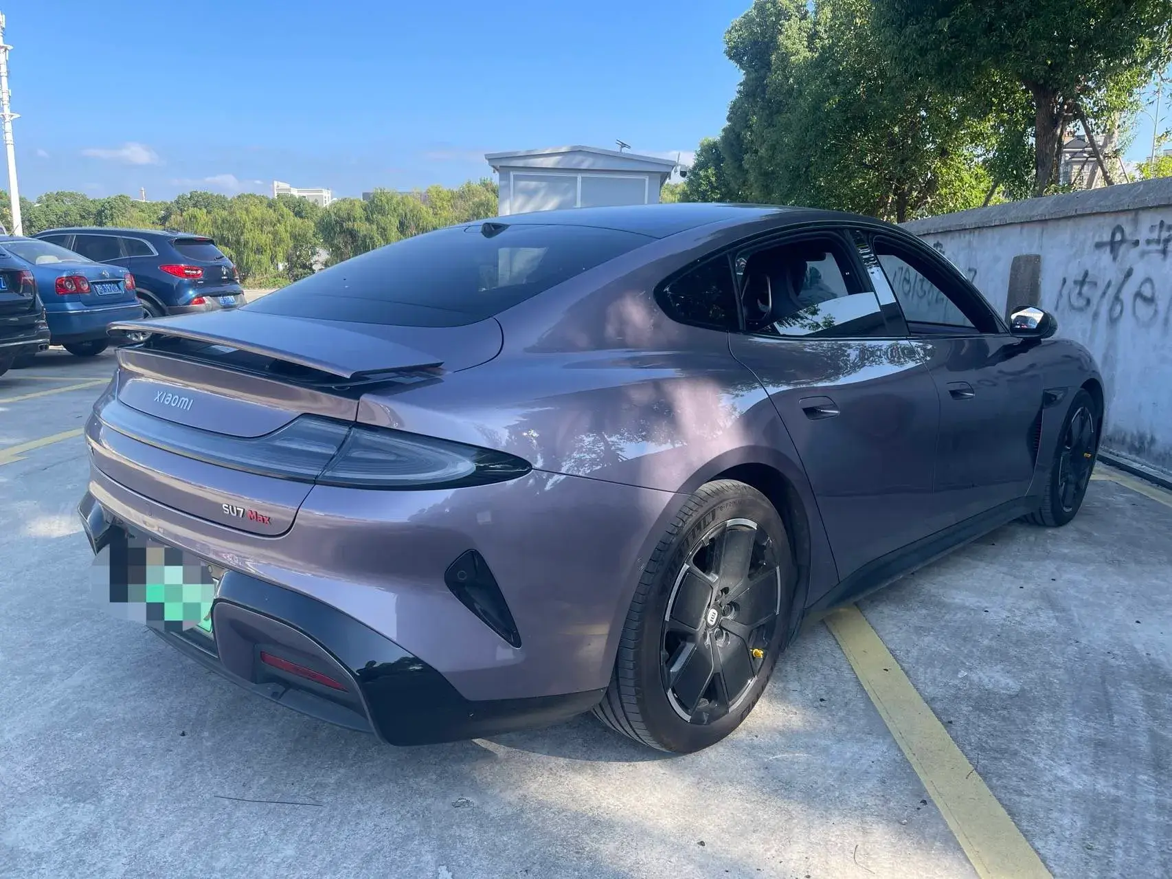 2024 MI SU7 thumbnail 4