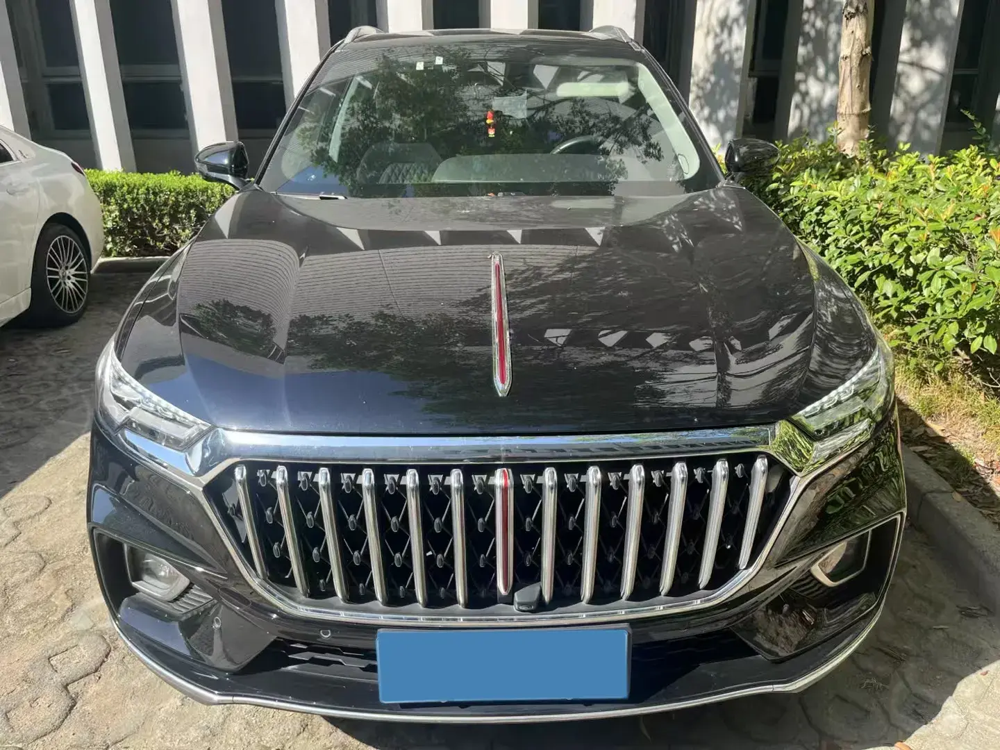 2022 HONGQI HS5 thumbnail 2