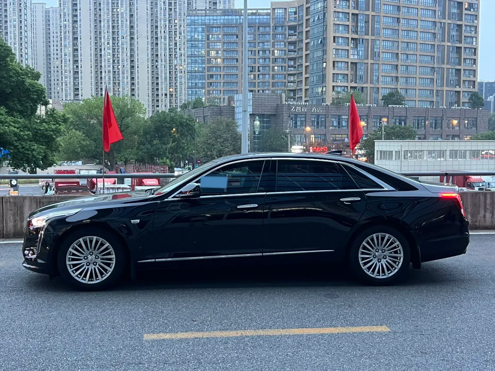 2022 CADILLAC CT6 thumbnail 2