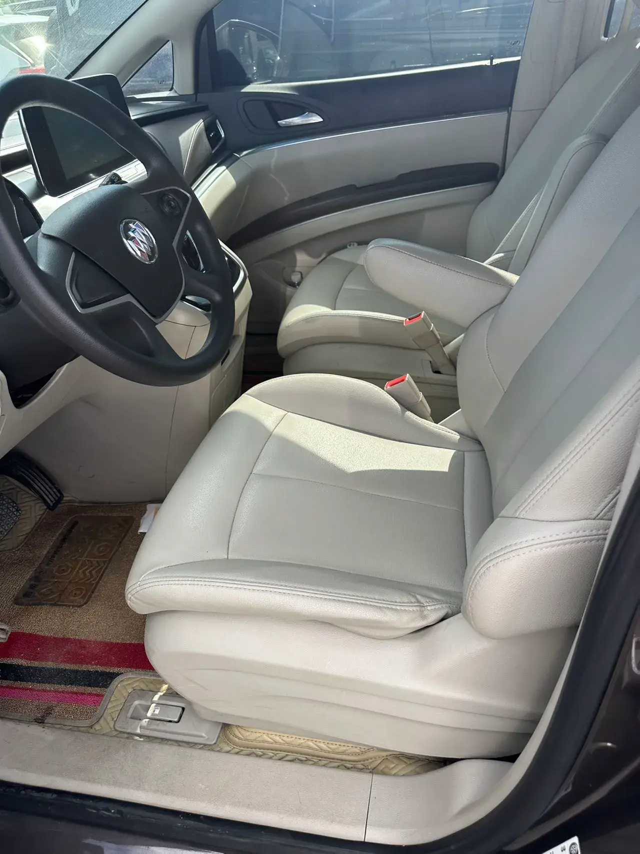 2021 BUICK GL8 thumbnail 3