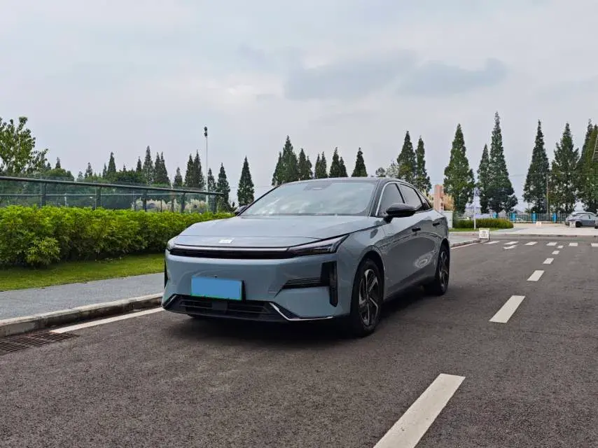 2024 GEELY GALAXY view 1