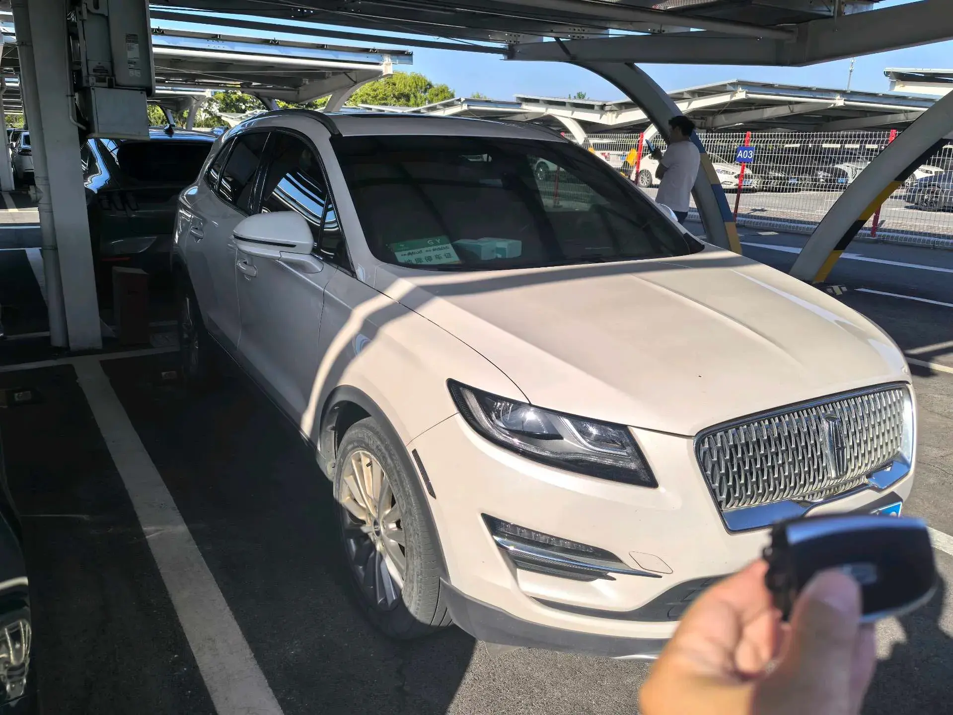 2019 LINCOLN MKC thumbnail 3
