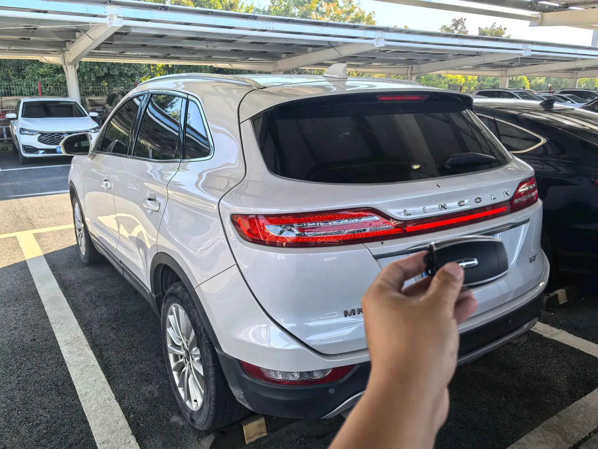 2019 LINCOLN MKC thumbnail 2