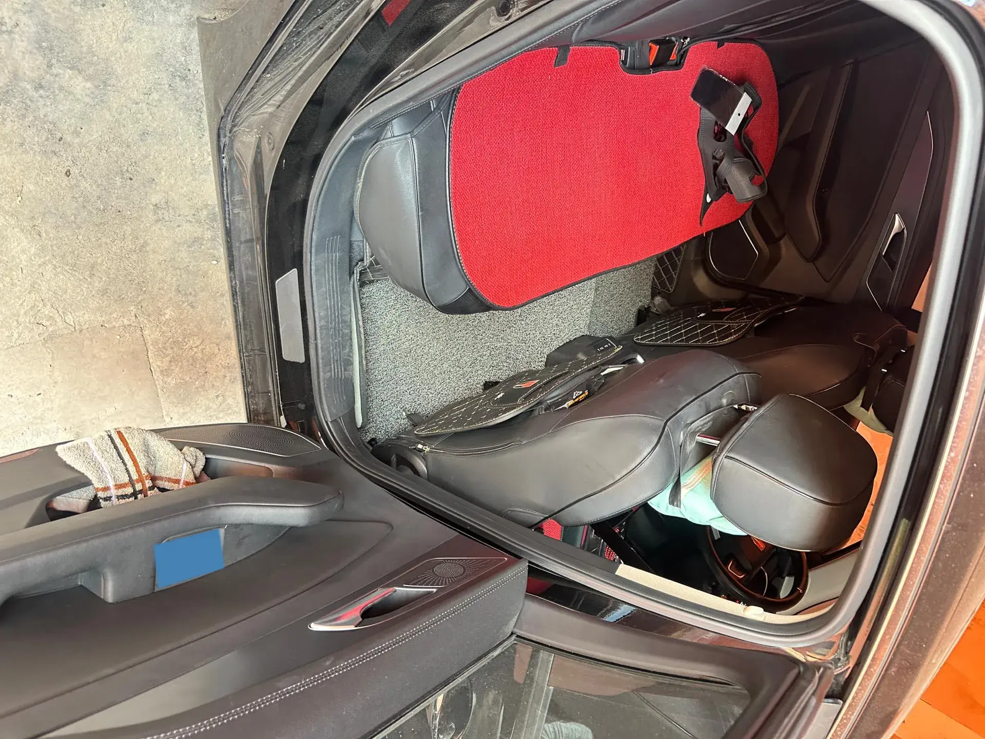 2022 HONGQI H5 thumbnail 4