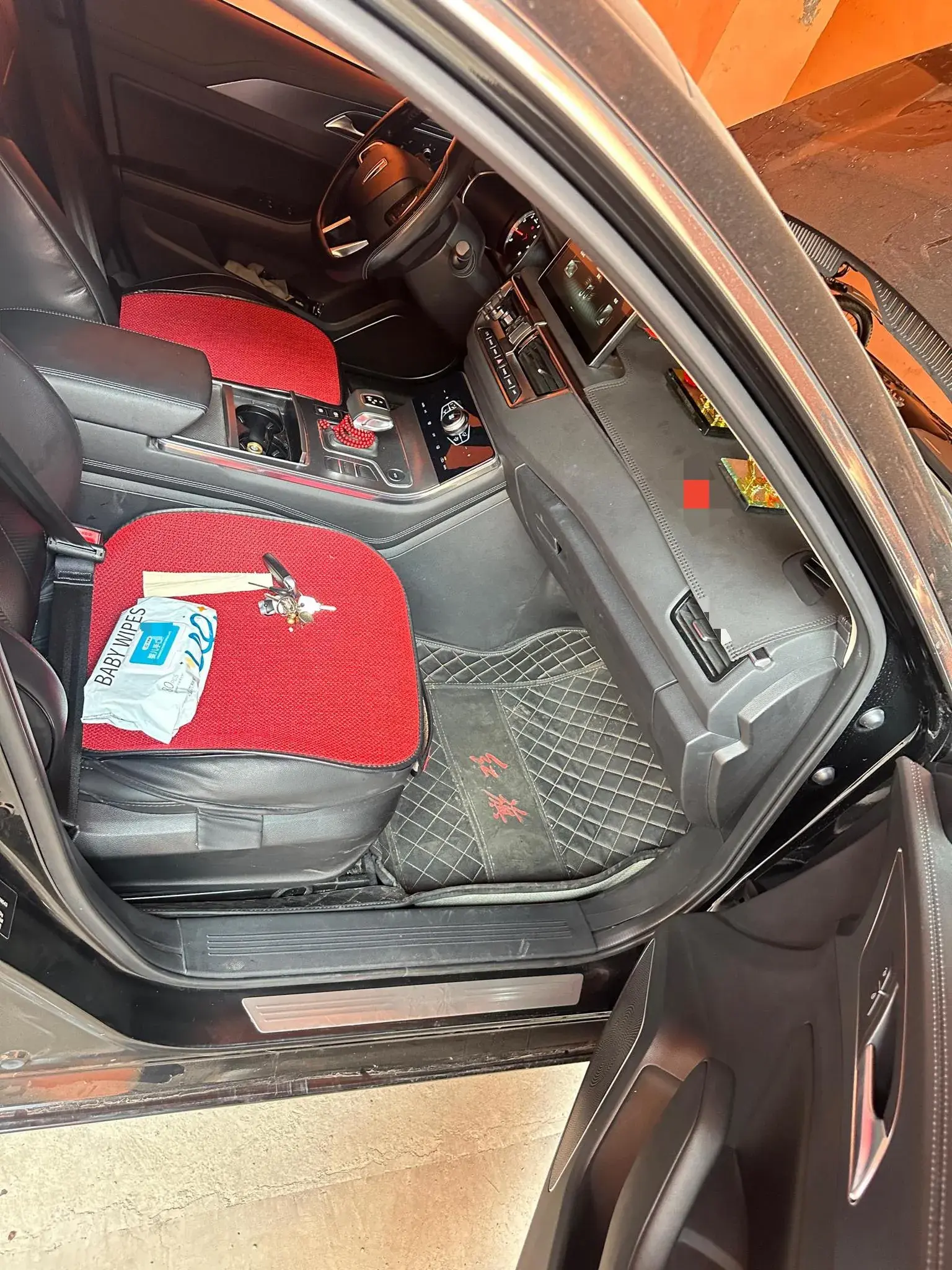 2022 HONGQI H5 thumbnail 3