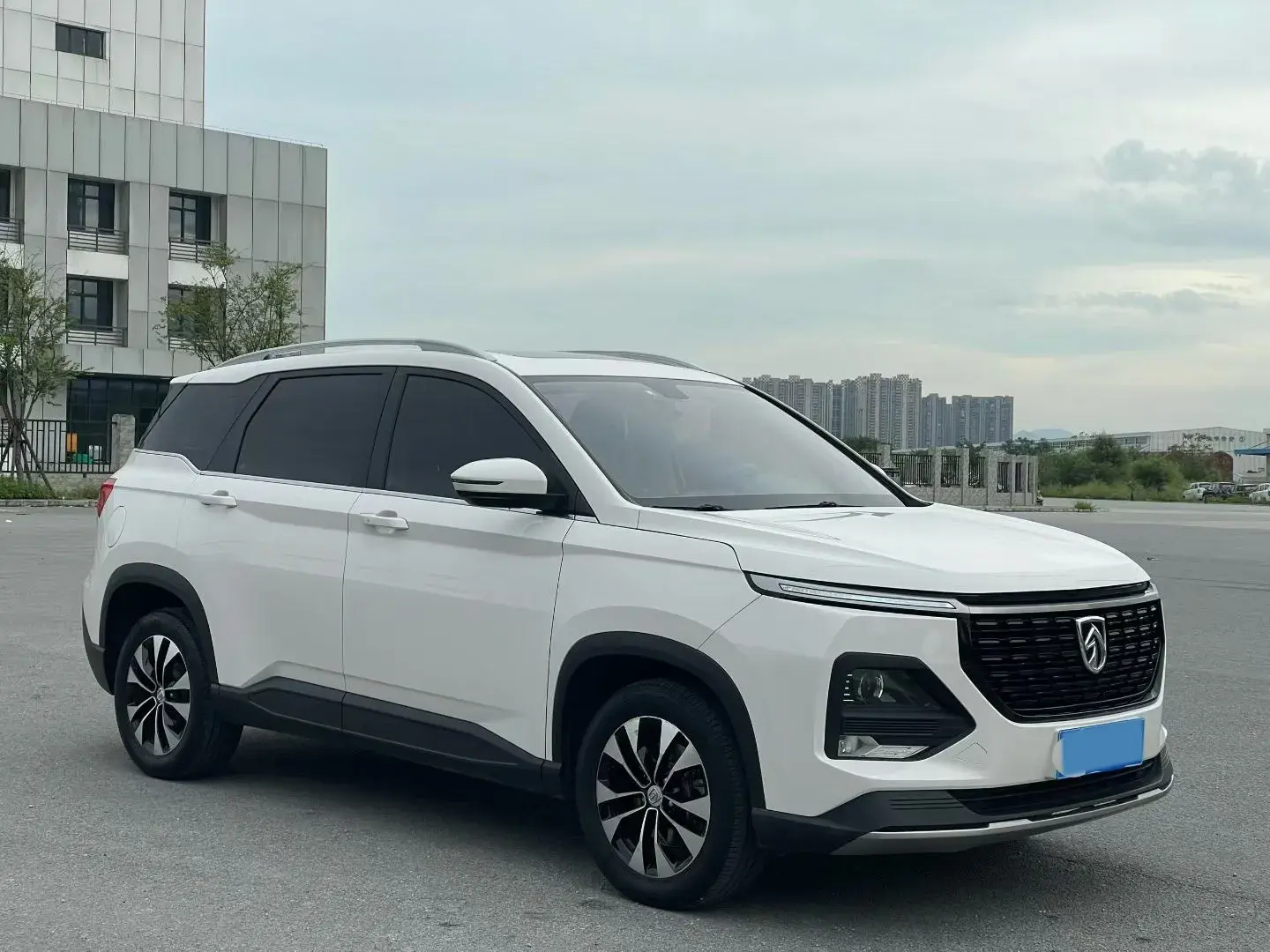 2019 BAOJUN 530 thumbnail 3