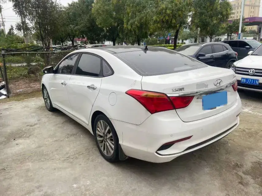 2017 HYUNDAI MISTRA thumbnail 2