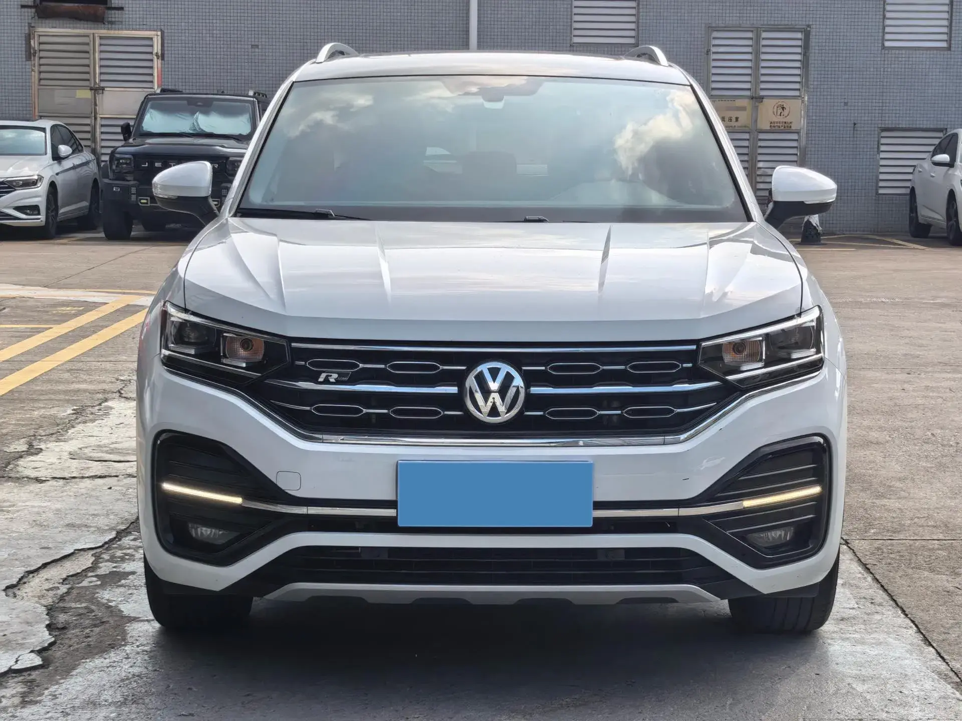 2019 VOLKSWAGEN TAYRON thumbnail 2