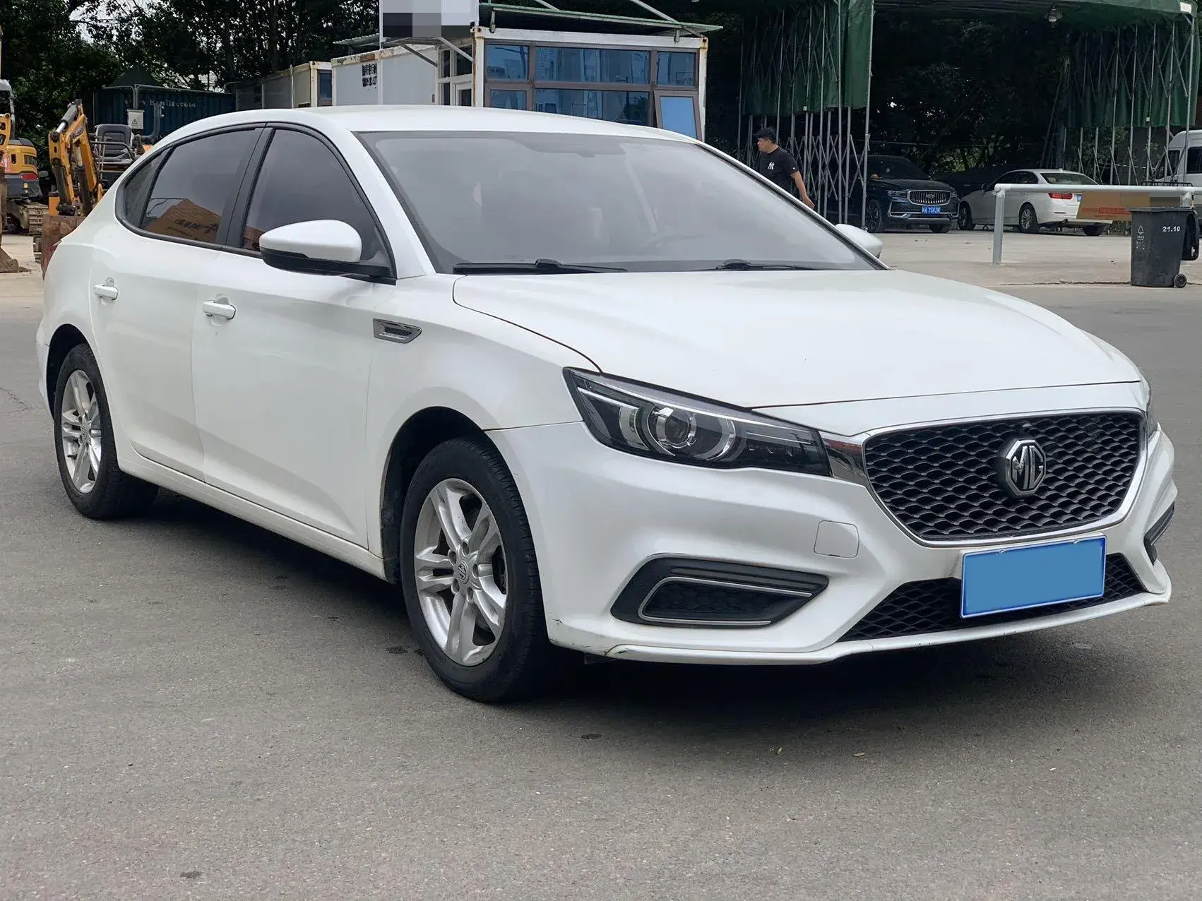 2017 MG MG6 thumbnail 2