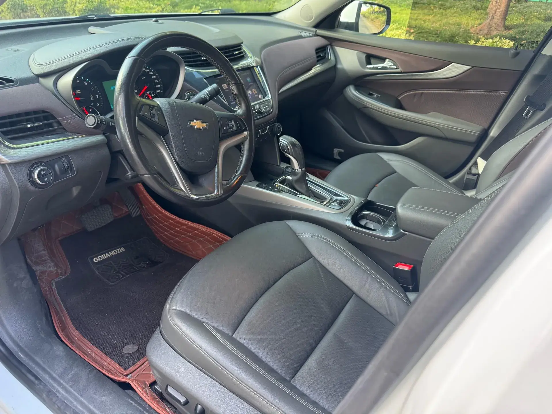 2018 CHEVROLET MALIBU thumbnail 4