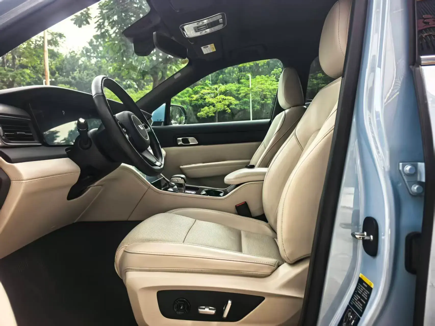 2021 LI ONE thumbnail 4