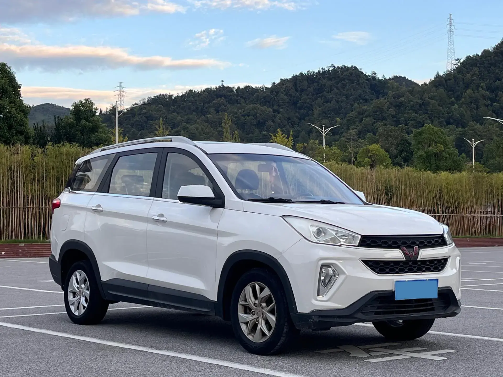 2019 WULING HONGGUANG thumbnail 2