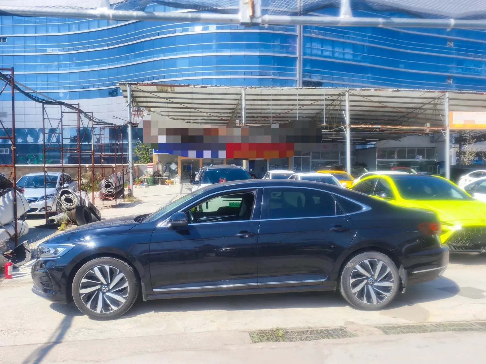 2022 VOLKSWAGEN PASSAT thumbnail 3