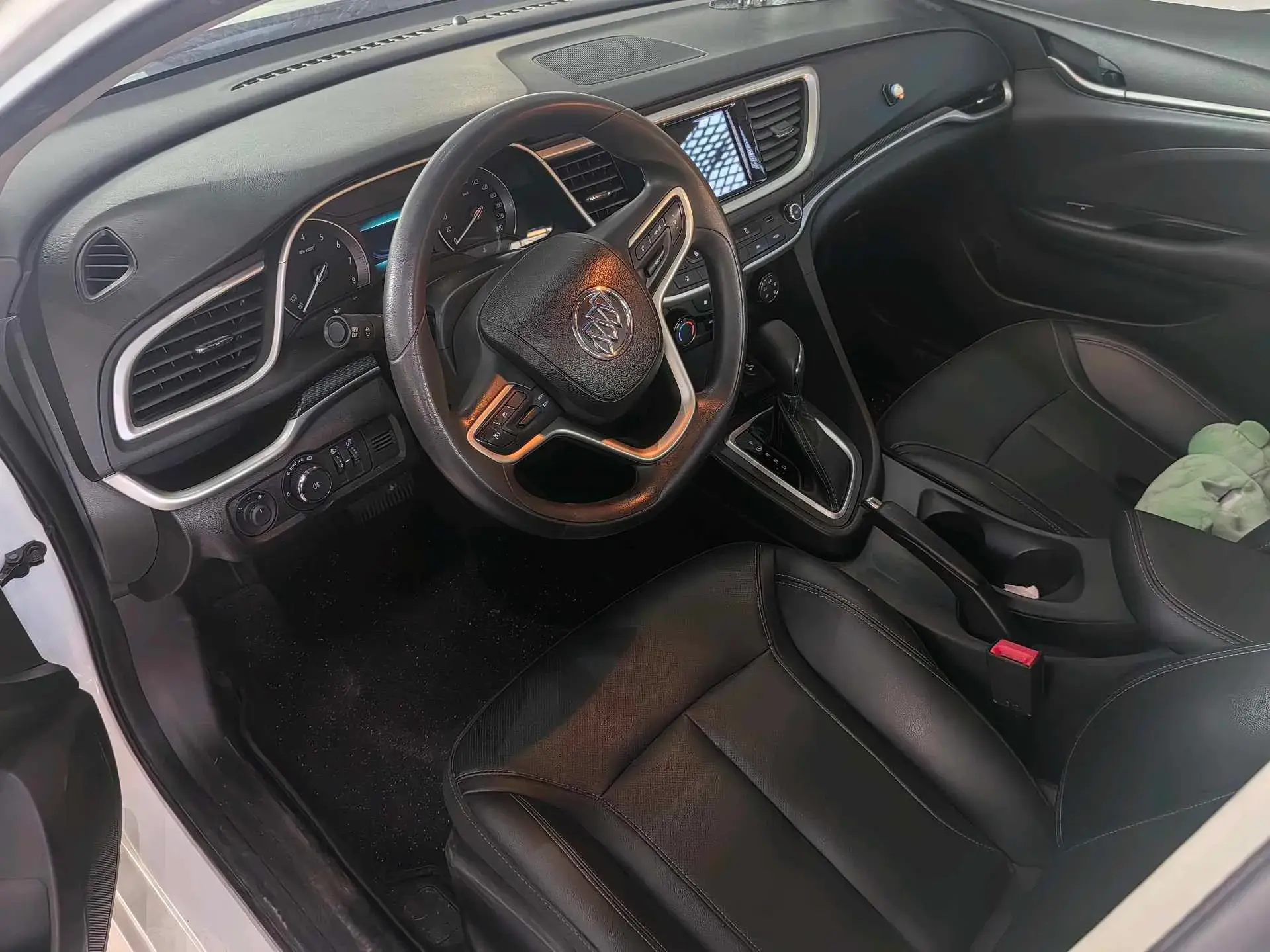 2020 BUICK REGAL thumbnail 3