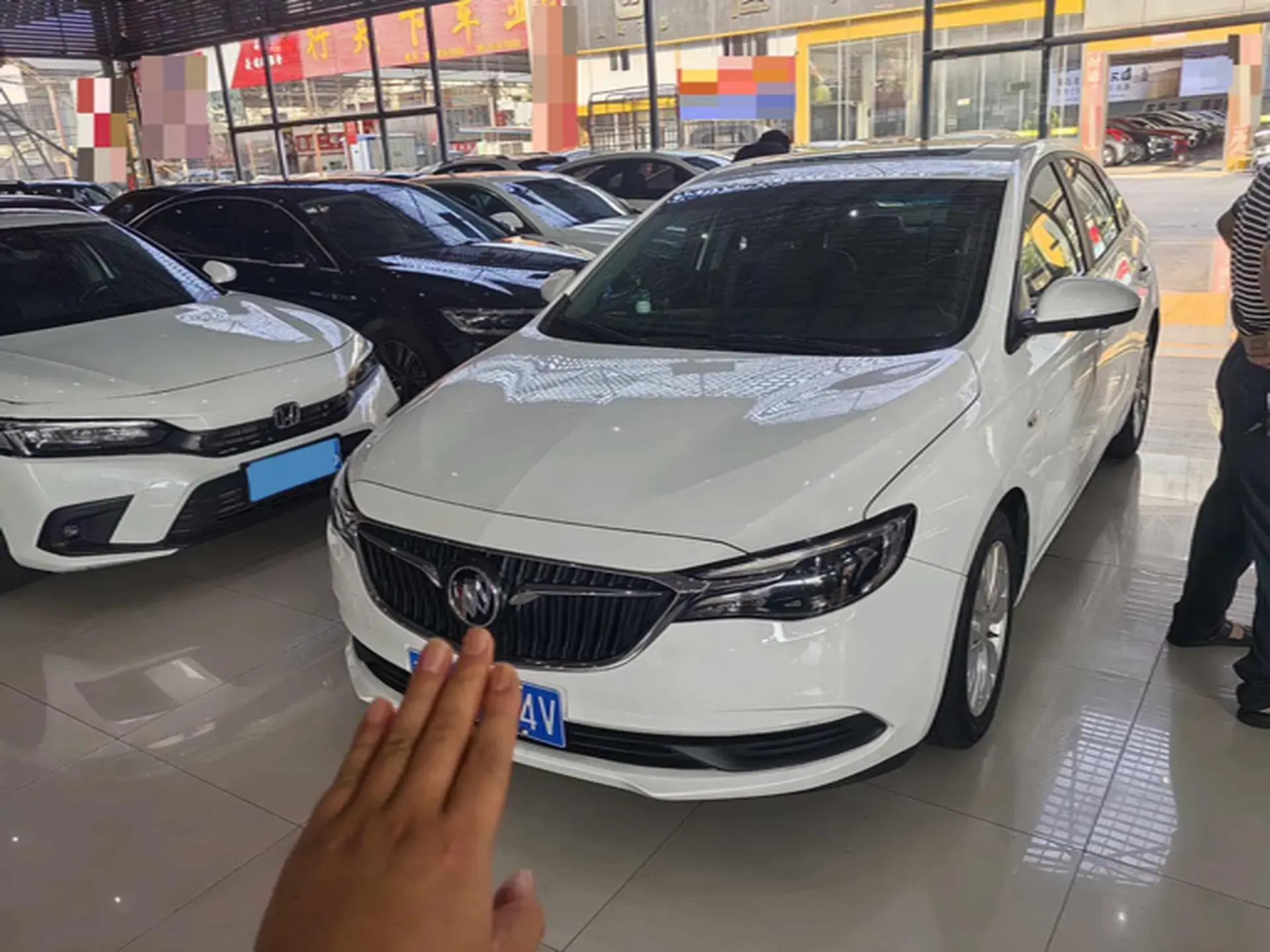 2020 BUICK REGAL view 1