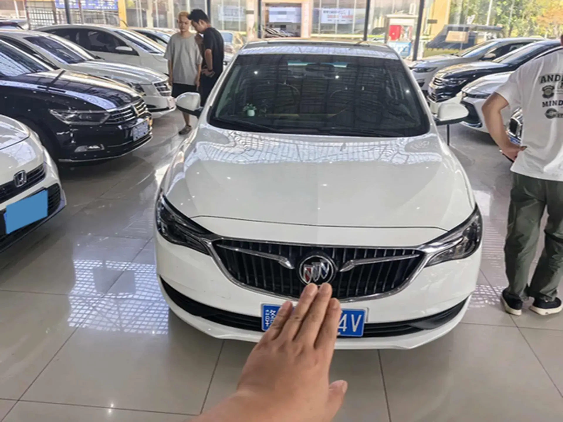 2020 BUICK REGAL thumbnail 2