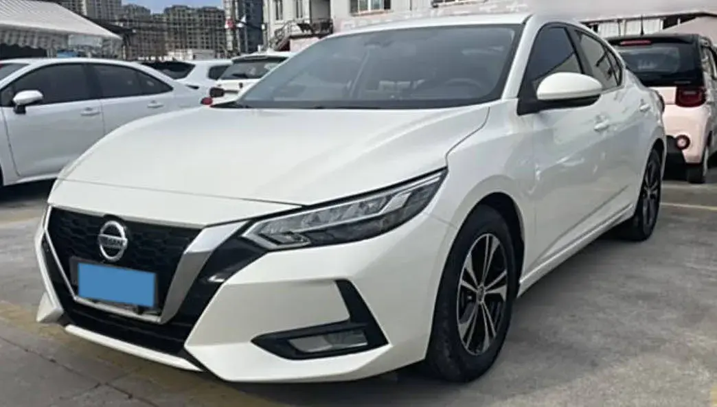 2022 NISSAN SYLPHY view 1