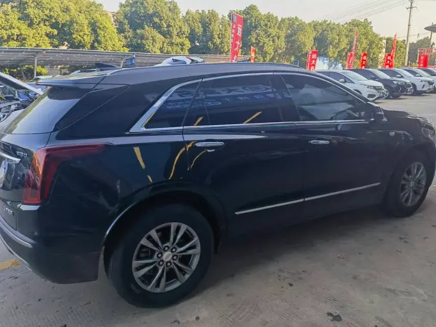 2020 CADILLAC XT5 thumbnail 4