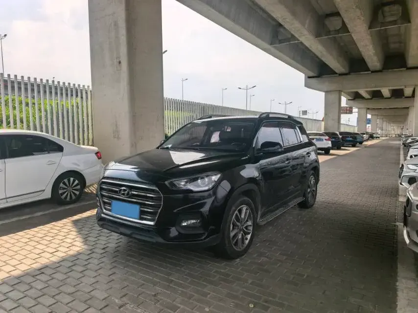 2018 HYUNDAI IX35 view 1